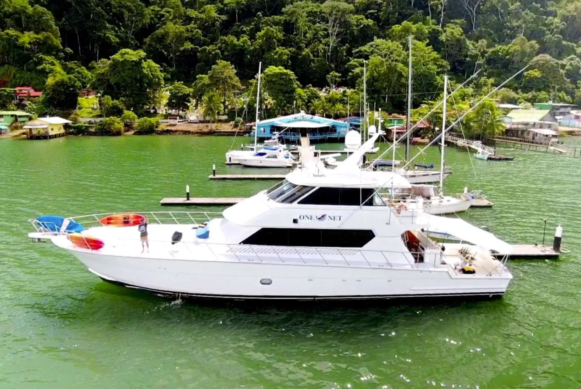 Costa Rica Yacht Charters: Experience Luxury in Paradise